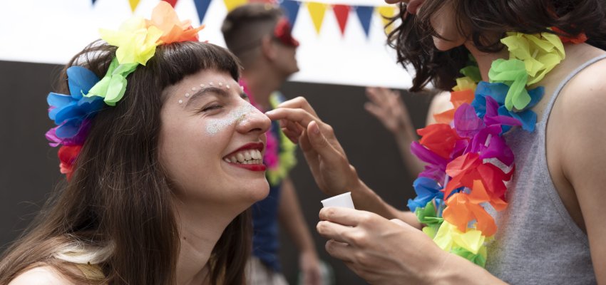 portrait-of-person-having-fun-at-carnival